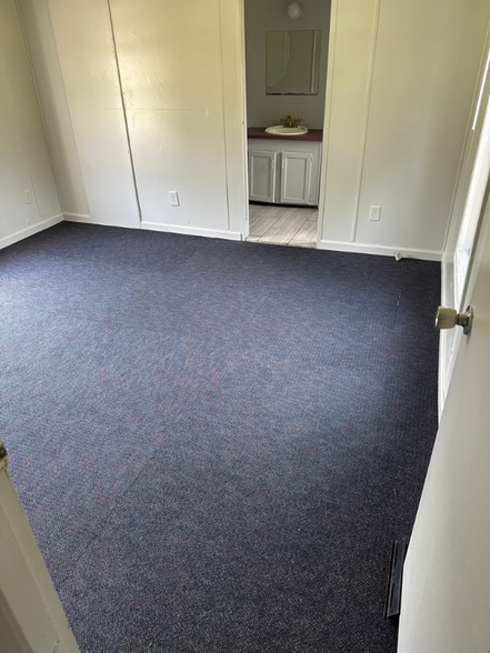 Building Photo - 1921 Arthur Lawrence Dr