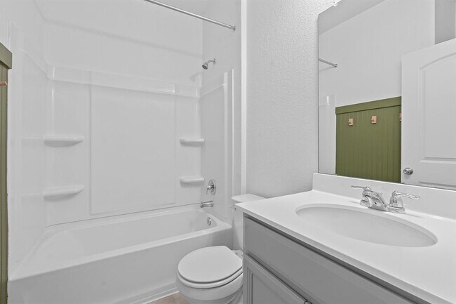 Building Photo - 146 Grace Lilly Dr