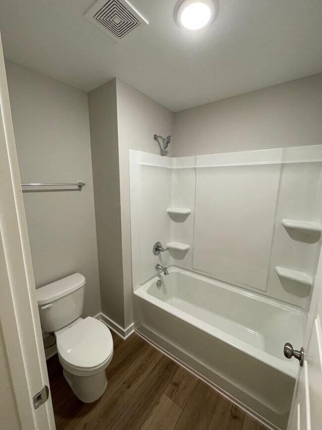 Building Photo - Home for Rent in Calera, AL!!! Available to View with 48 Hour Notice!!!