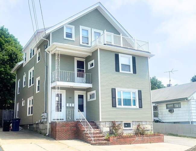 Building Photo - 174 Ocean Ave W