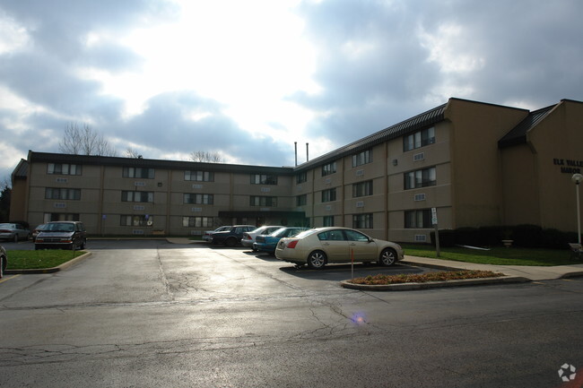 Primary Photo - Elk Valley Manor