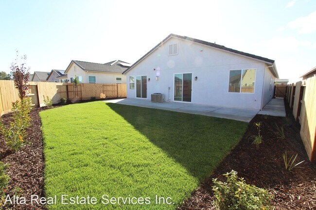 Building Photo - 4 br, 2 bath House - 1136 Pearl Drive