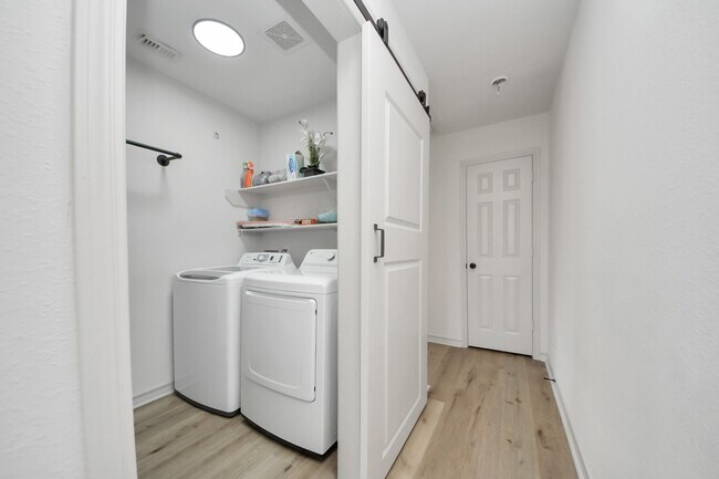 Building Photo - 3735 Morning Cove Ln
