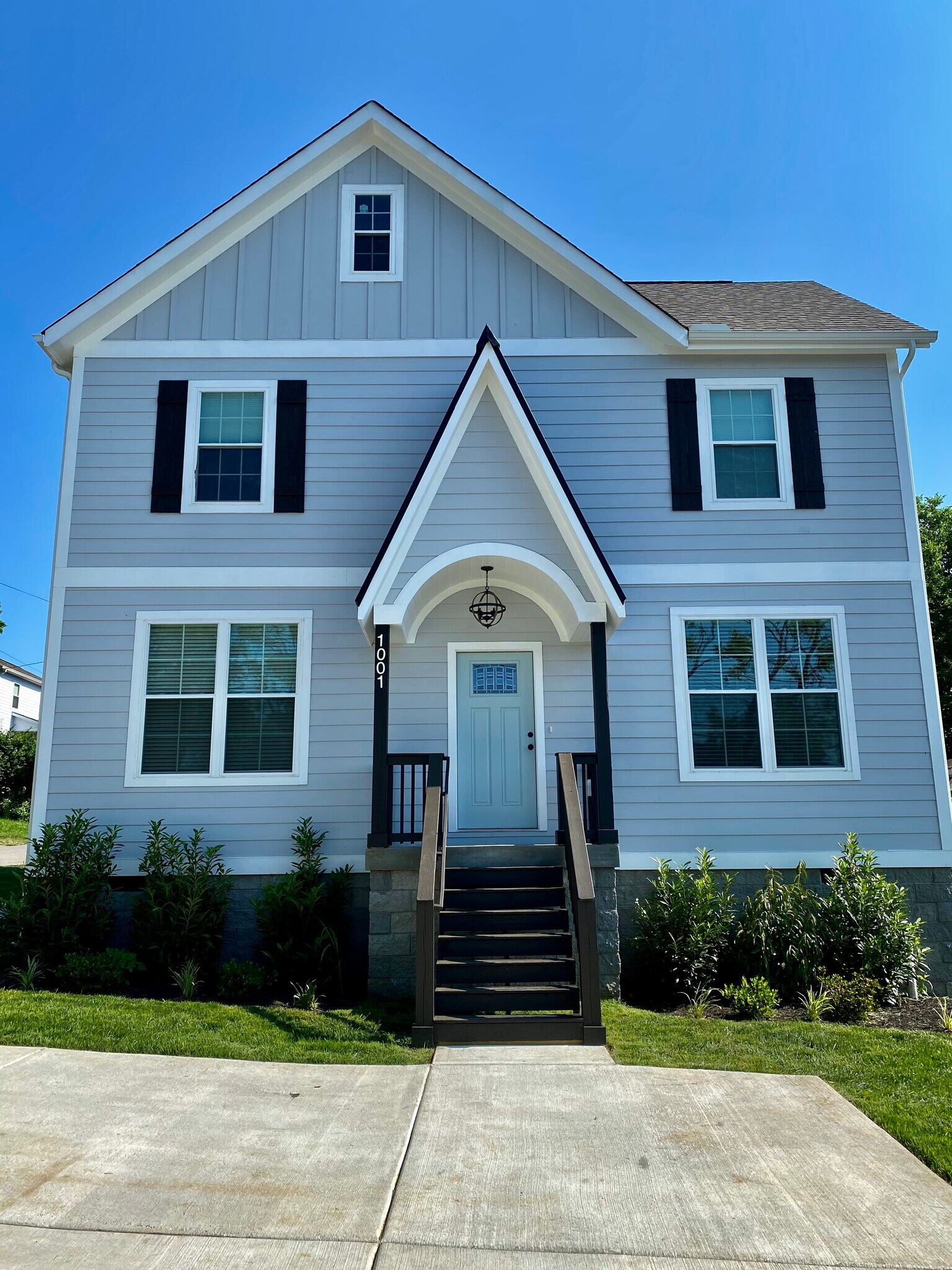 Building Photo - 1001 Thomas Ave