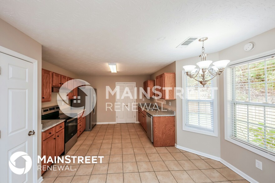 Building Photo - 706 Squirrels Nest Ct