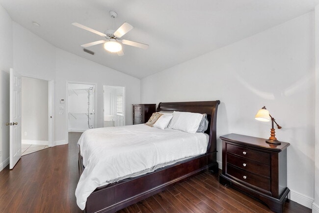 Building Photo - 981 Delray Lakes Dr