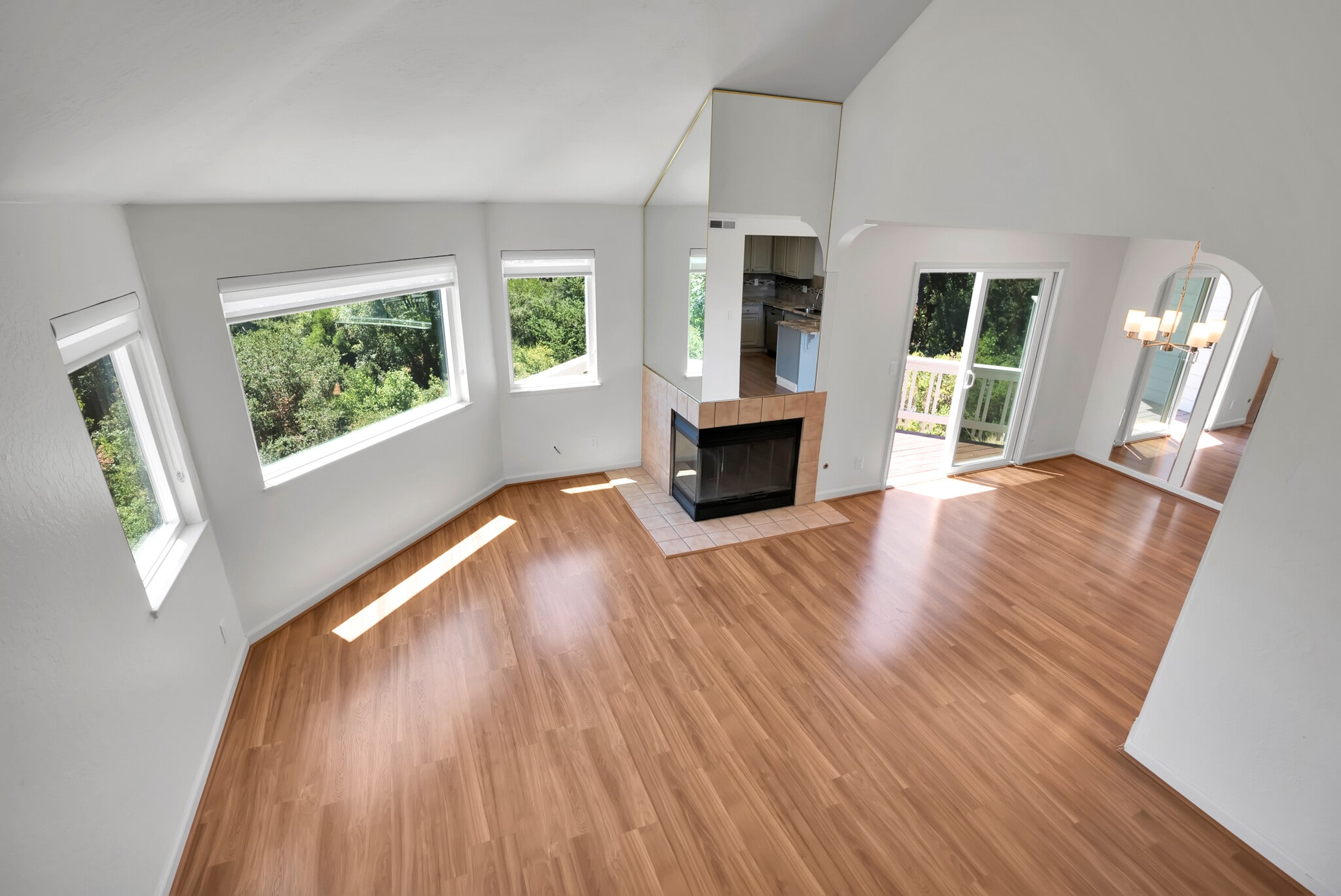 Building Photo - 813 Isbel Ct