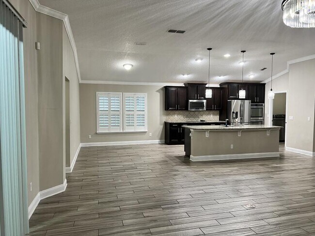 Building Photo - 4 bedroom in Jacksonville FL 32257