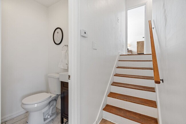 Building Photo - 3720 Greengrass Dr