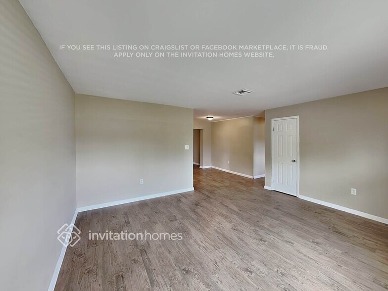 Building Photo - 5343 Colewood Pl