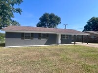 Building Photo - 609 Hemlock St