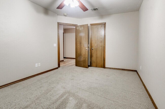 Building Photo - 3520 SW 127th St