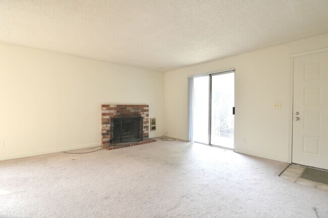 Primary Photo - 3103-3109-3109 SE 6th Ave
