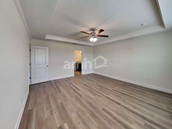 Building Photo - 1045 Heavenly Dr