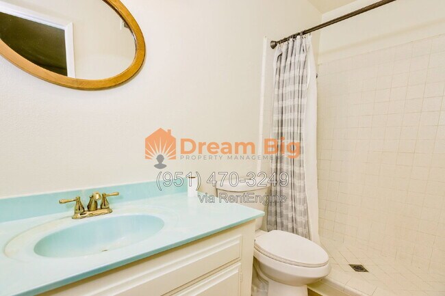 Building Photo - 5155 Harriett Cir