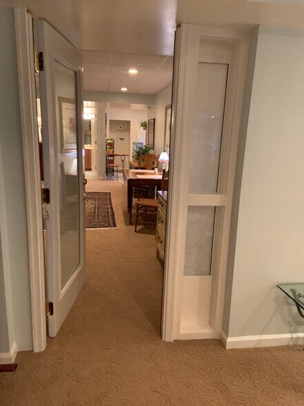 Building Photo - 11 Doris Dr