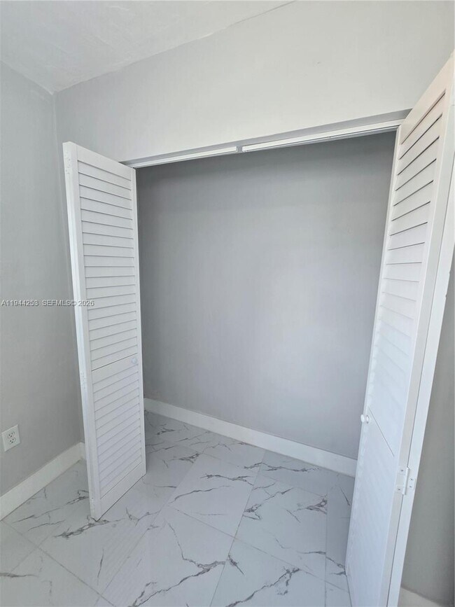 Building Photo - 1320 NE 211th Terrace