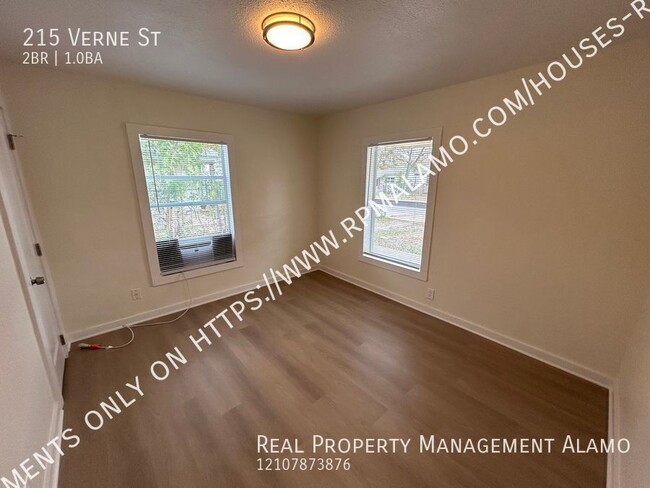 Building Photo - 215 Verne St