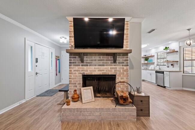 Building Photo - 304 Melbourne Dr