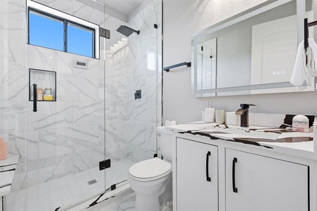Building Photo - 7281 Waters Edge Dr