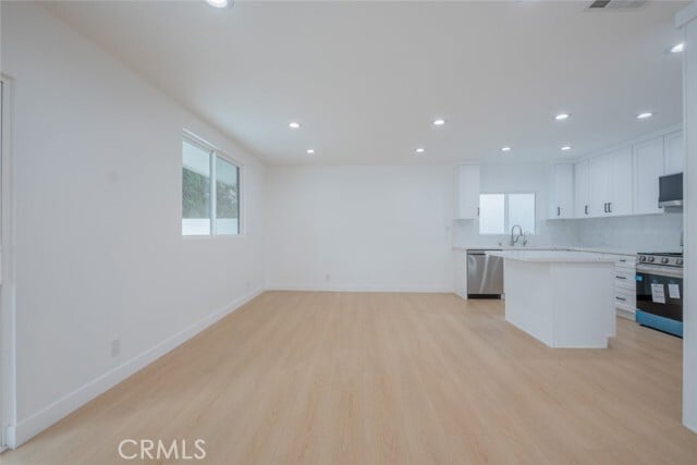 Building Photo - 7734 N Glenoaks Blvd