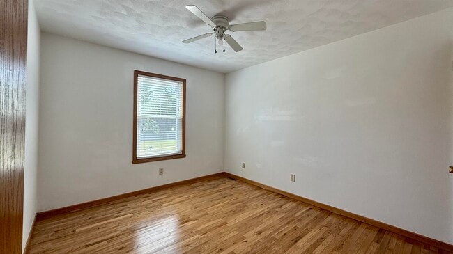 Building Photo - 2173 Ivanelle Rd