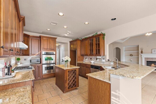 Building Photo - 2511 Orchid Creek Dr