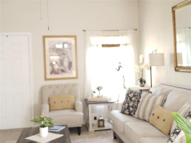 Building Photo - 16530 Cedar Crest Dr