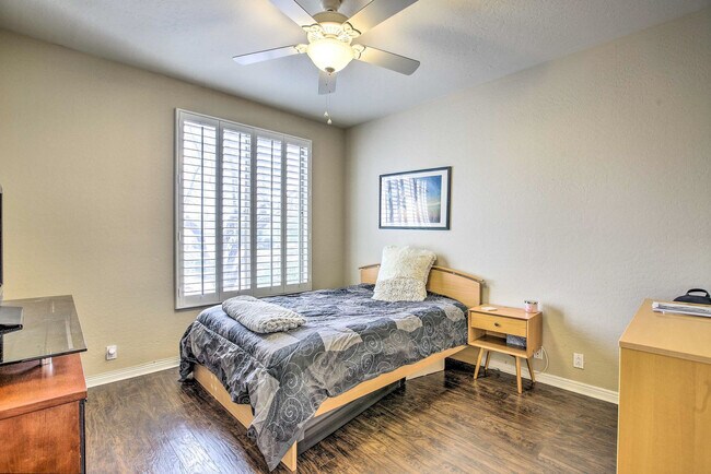 Building Photo - 7152 E Canyon Wren Cir