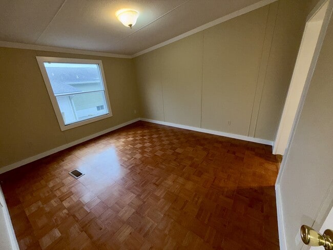 Building Photo - 54 Windy Hill Rd