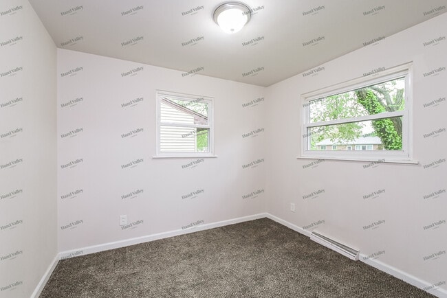 Building Photo - 609 Lynn Haven Ln