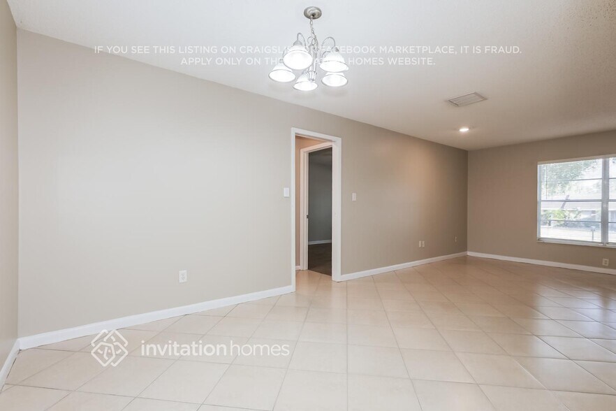 Building Photo - 904 Tarawood Ln