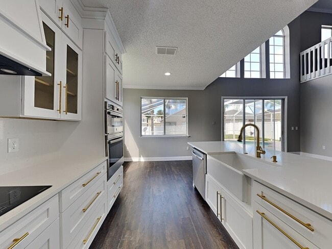 Building Photo - 1735 White Heron Bay Cir