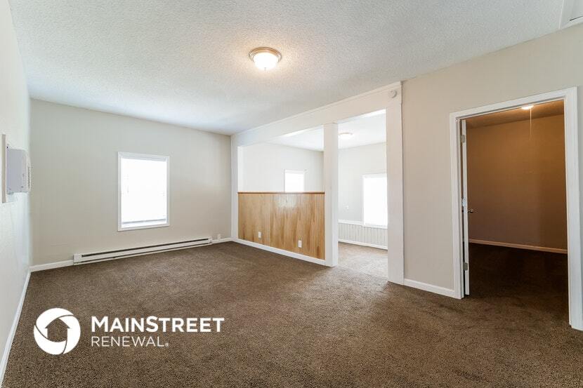 Building Photo - 208 E 165th St