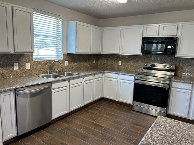 Building Photo - 3904 Kathryn Way