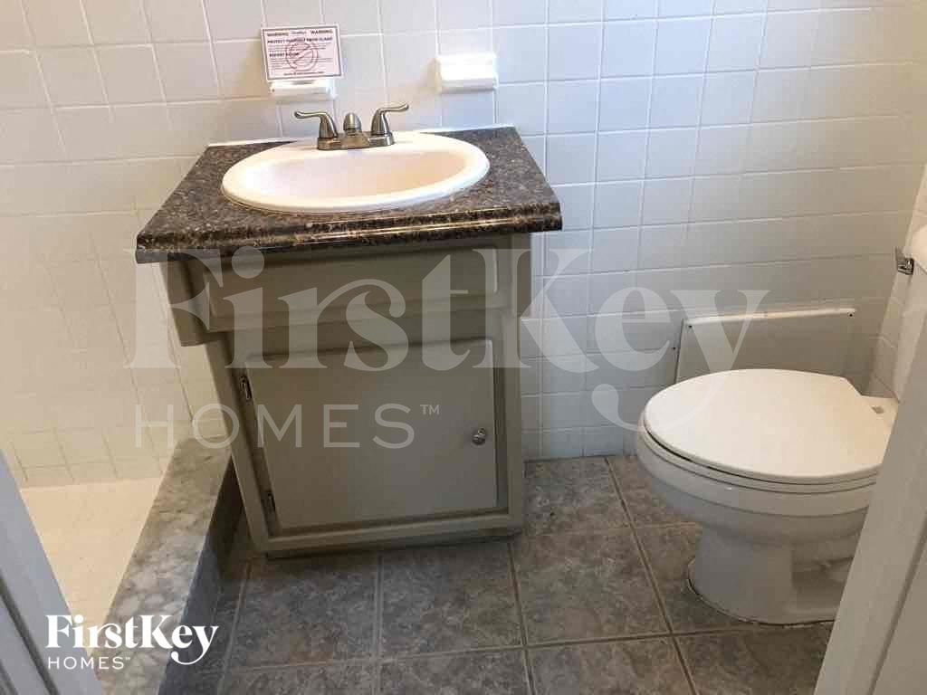 Building Photo - 2316 Colby Ln