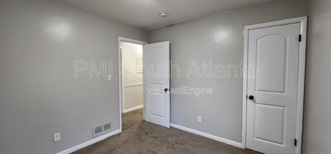 Building Photo - 6410 Raymond Terrace