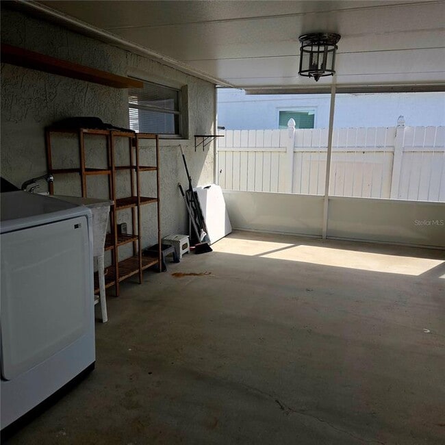 Building Photo - 5232 Sparrow Dr