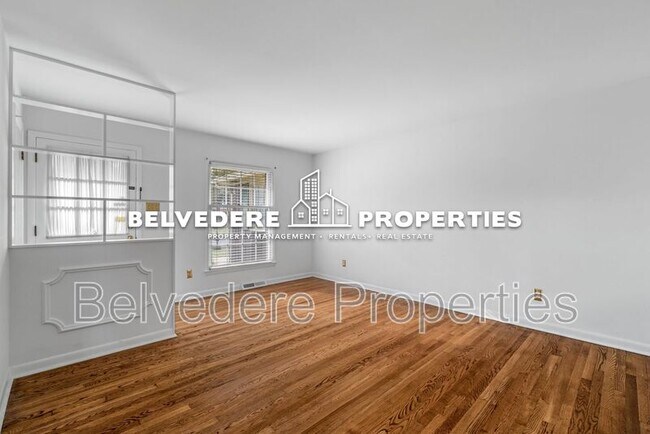 Building Photo - 4017 Wexford Dr