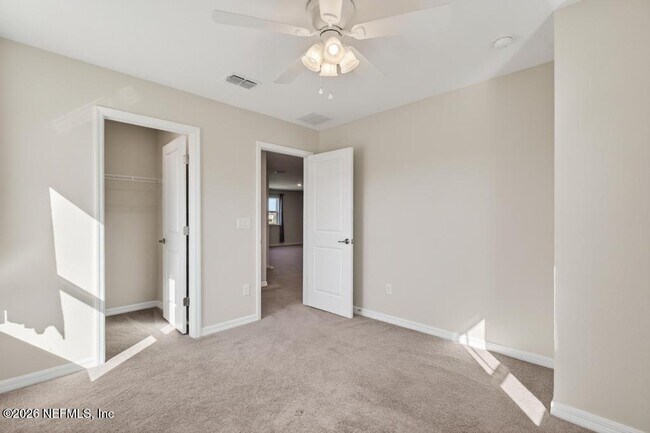 Building Photo - 3399 Kindlewood Dr