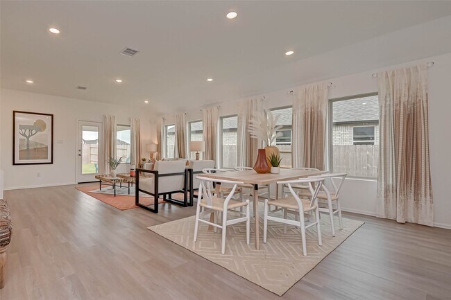 Building Photo - 21119 Bella Coral Dr