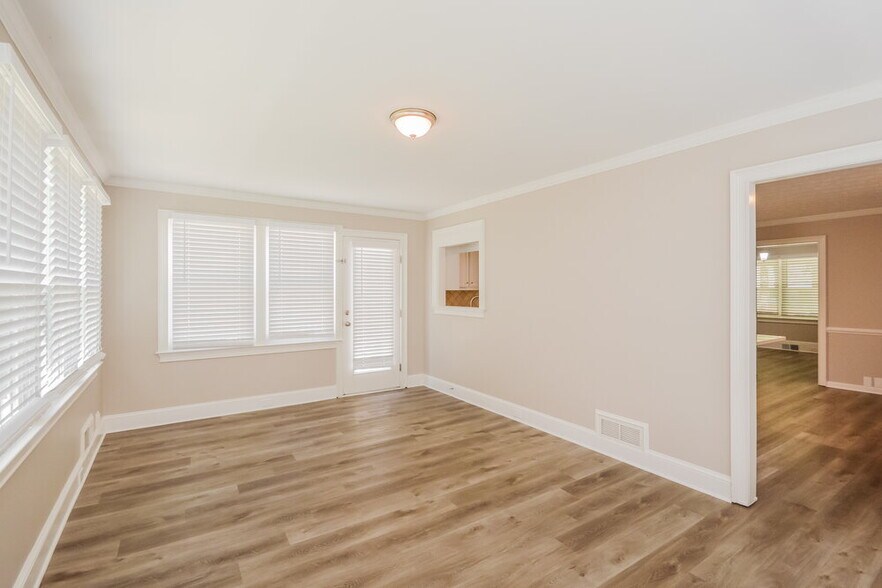 Building Photo - 2481 Old Salem Cir SE