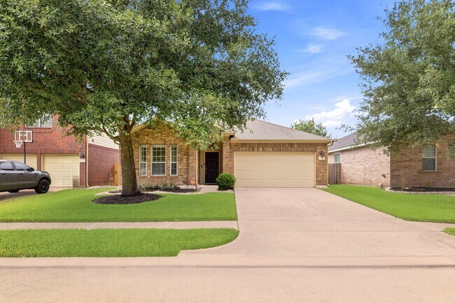 Building Photo - 24418 Lakecrest Bend Dr