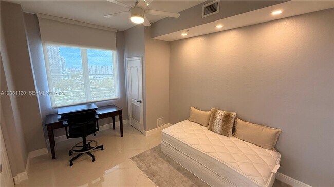 Building Photo - 1830 Radius Dr