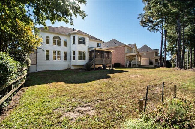 Building Photo - 4012 Erin Dr