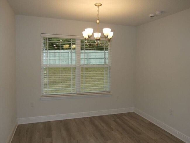 Building Photo - 5643 Lafayette Ct