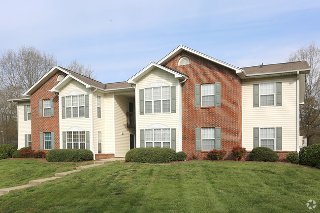 Building Photo - Meadow Park Apartments