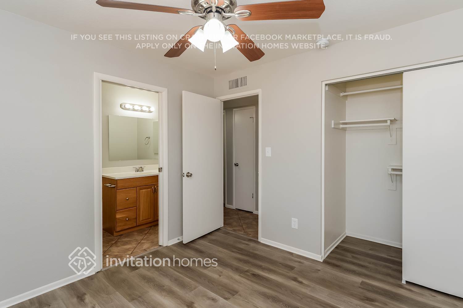 Building Photo - 3819 W Columbine Dr
