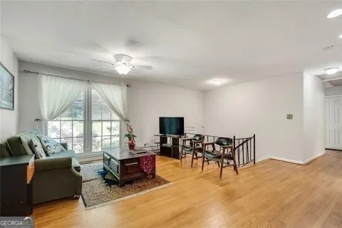 Building Photo - 3990 Admiral Dr