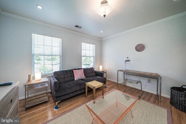 Building Photo - 1401 Windjammer Ct